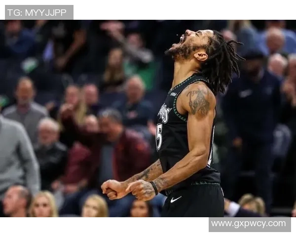 VAR评分揭晓引发热议究竟是球员高光时刻还是赛场低迷表现